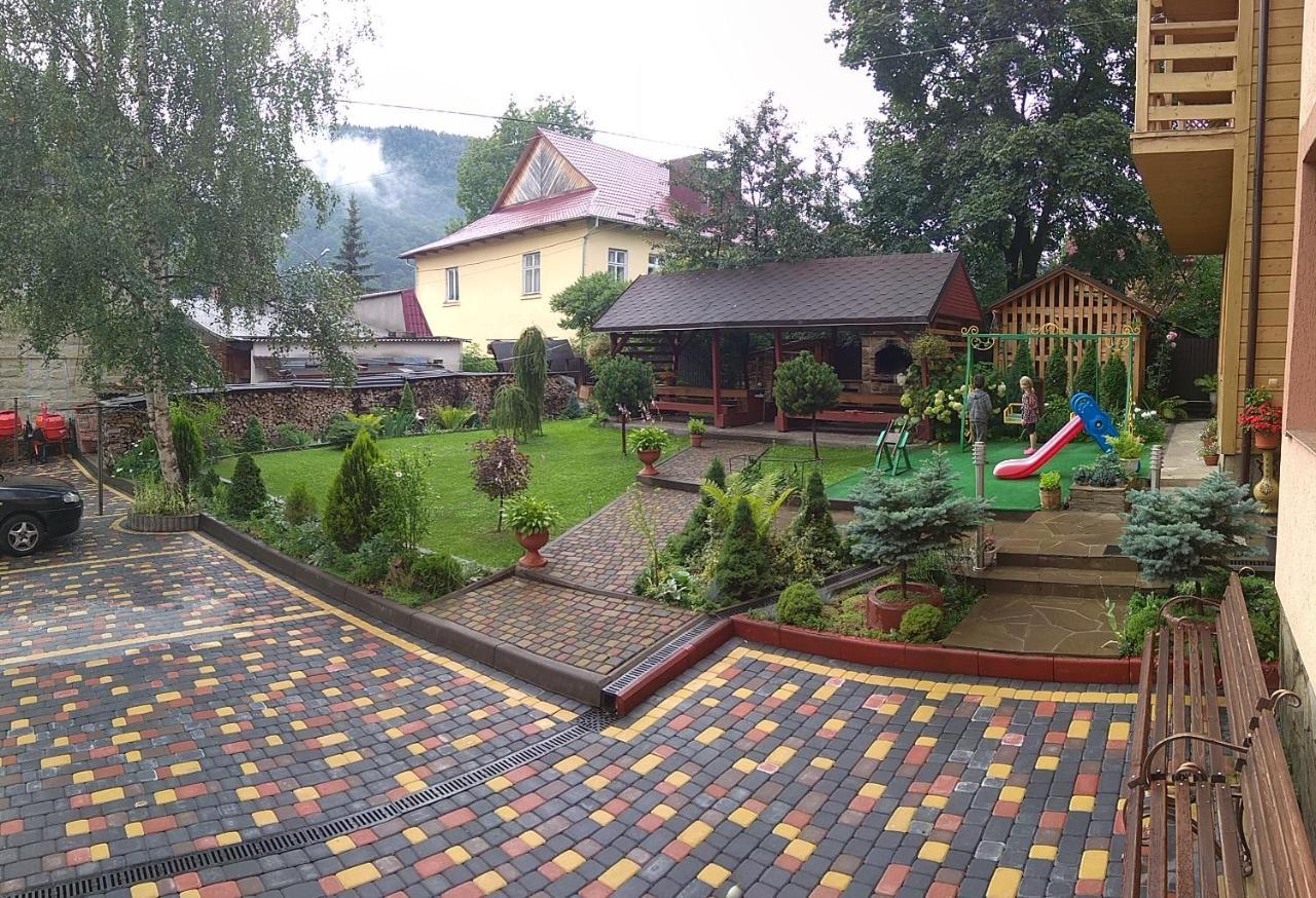 Guest House Shafran Яремче Екстер'єр фото