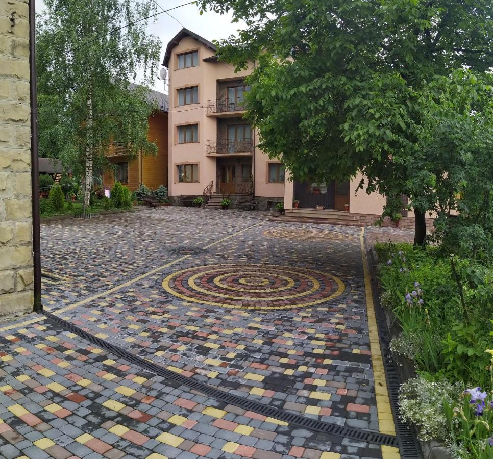 Guest House Shafran Яремче Екстер'єр фото