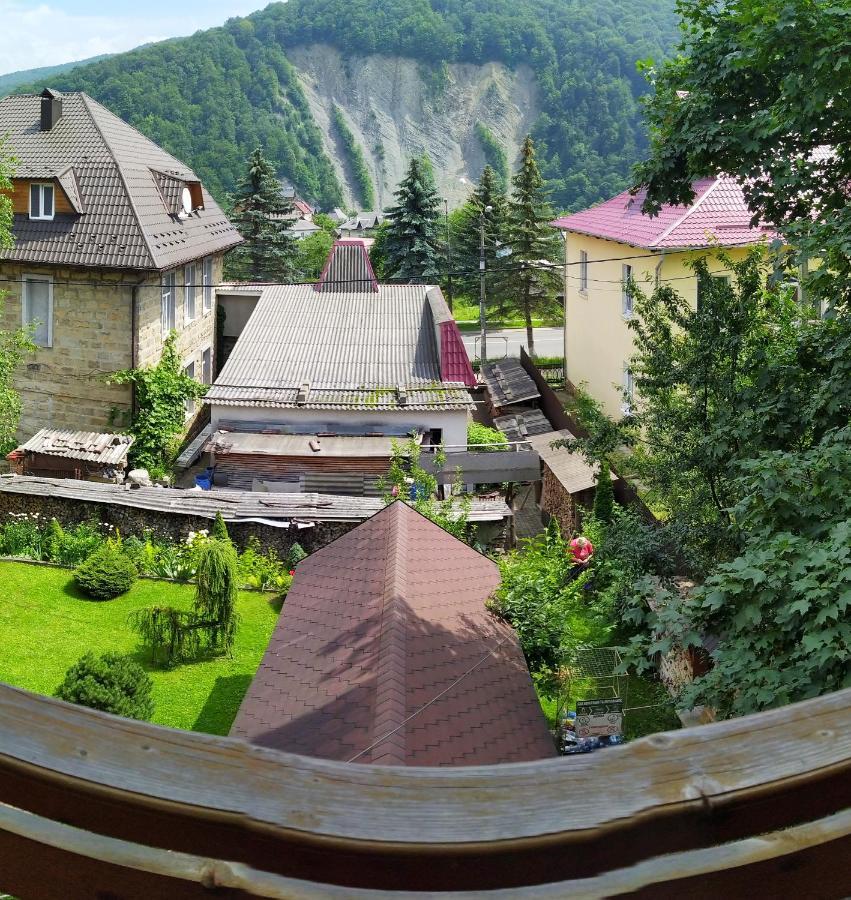 Guest House Shafran Яремче Екстер'єр фото