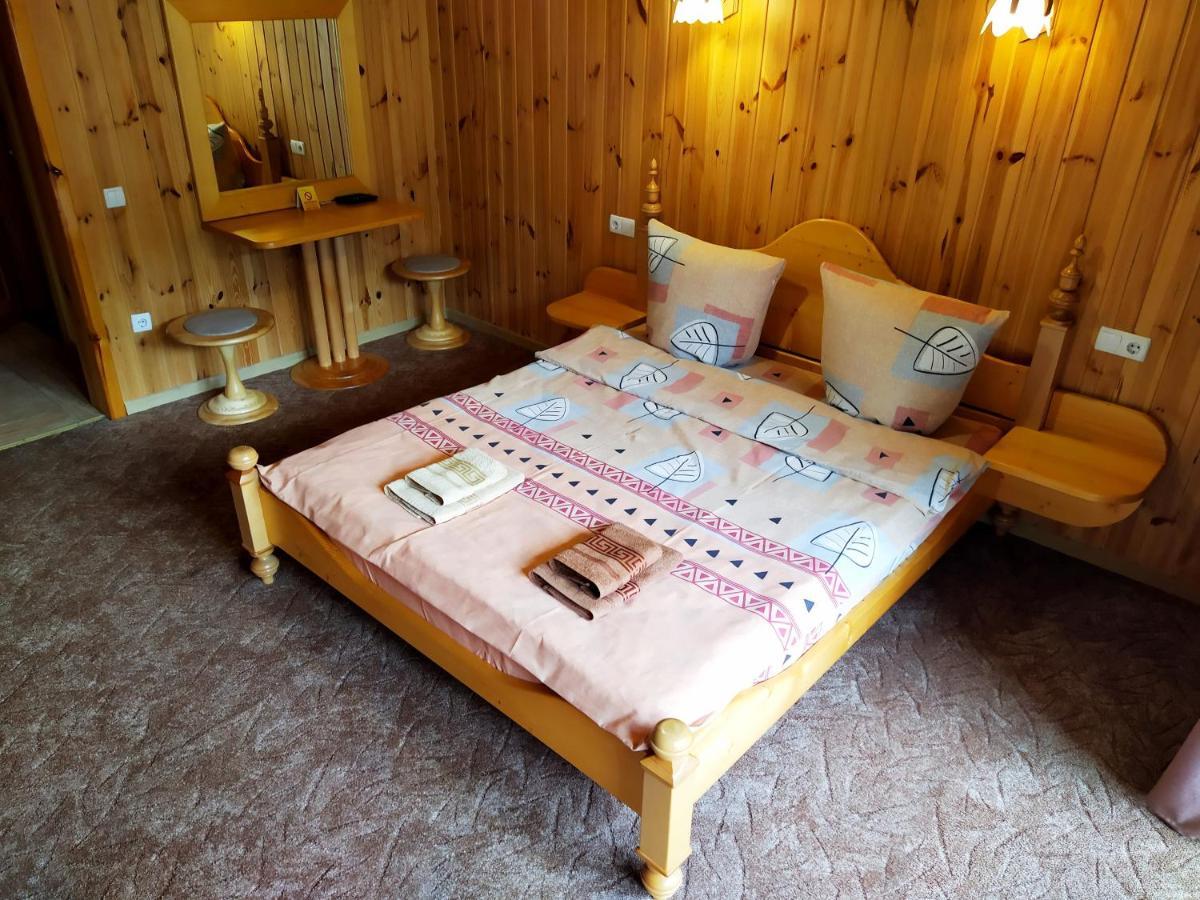 Guest House Shafran Яремче Екстер'єр фото